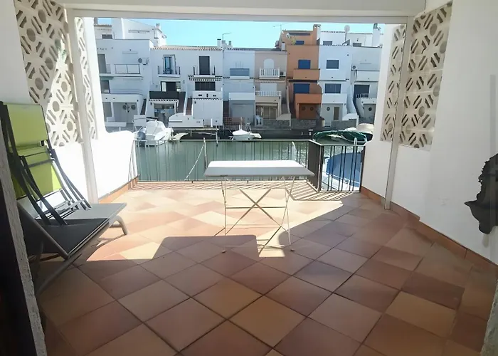 Port Empuries בית נופש *